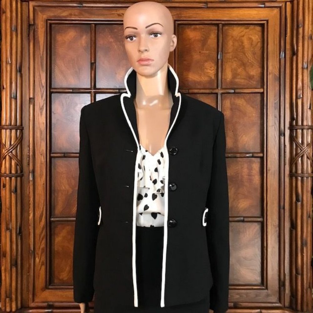 Kasper Dublin Black Ivory Tipped Tab Waist Jacket